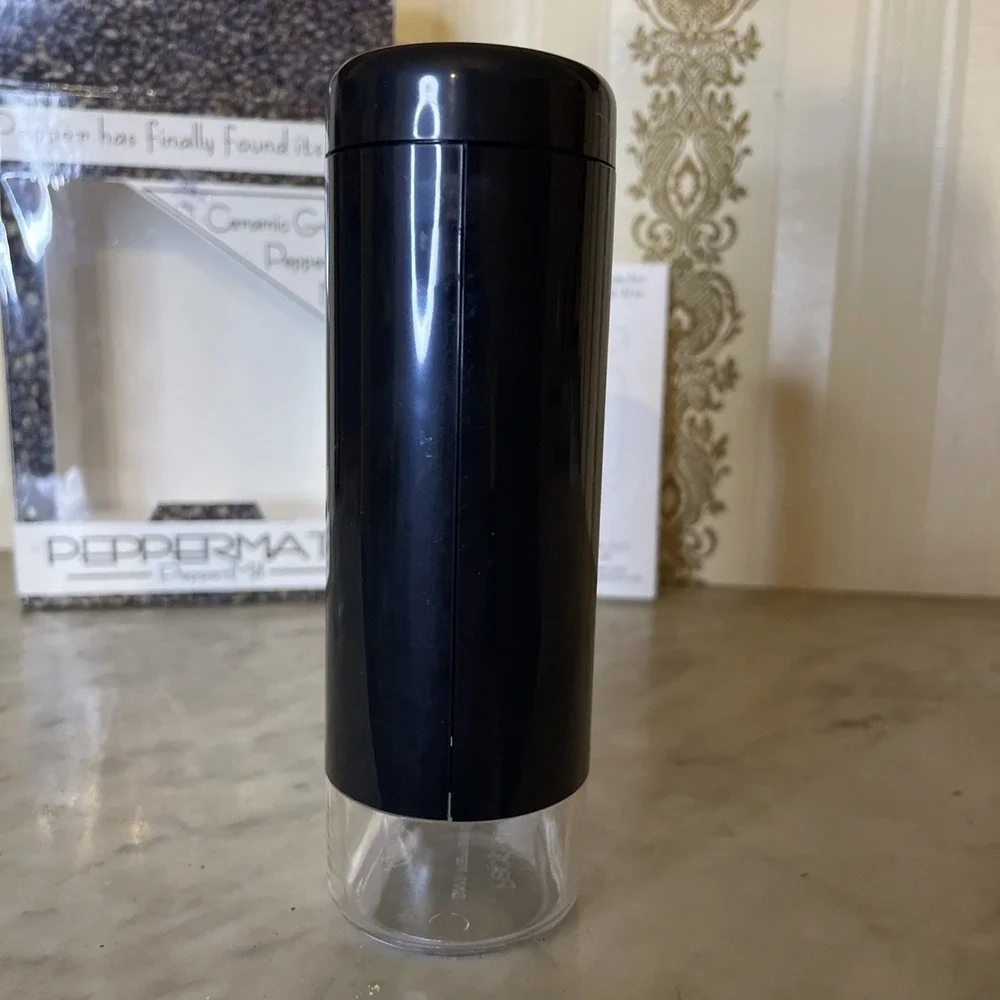 Pepper Mate Pepper Mill NEW Ceramic Manual Grinder | Adjustable Fine Coarse